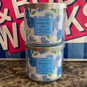 Bath & Body Works 3 - Wick Candles